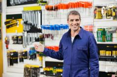 How to open an auto parts store from scratch?