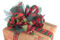 How to wrap a gift in gift paper beautifully?