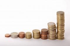 13 wynagrodzeń - nagroda za rok: procedura umówienia, obliczeń i płatności